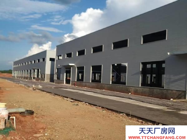 贛州市大余肉制品廠(chǎng)房  標(biāo)準(zhǔn)鋼結(jié)構(gòu)廠(chǎng)房2棟，辦公樓一棟（可分租）