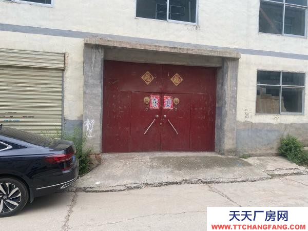 湟中倉庫位于湟中區海湖車城附近，面積500平方米，內有三相動力電