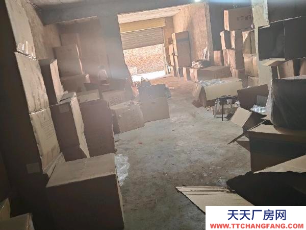 平安房間是單間，可用于庫房