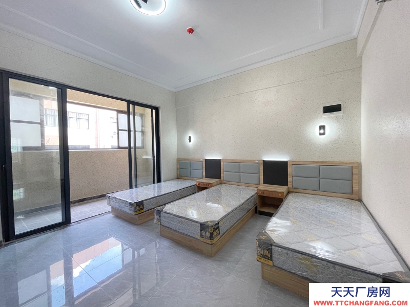 買廠房 找萬洋  首付20%  五十年產(chǎn)權(quán) 18702056531