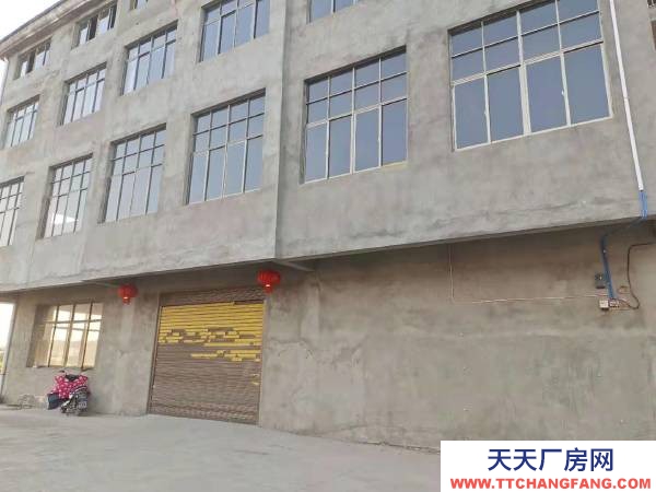 九江市德安機加工廠房 位于105國道旁交通便利，己通三相電四周有空地，獨棟私房