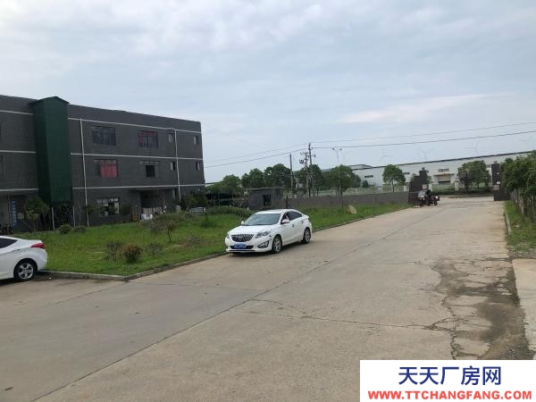 九江市廬山調(diào)味料廠房 廠房車間出租，另有辦公大樓