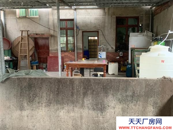 宜春市袁州機加工廠房  一屋200平米可做倉庫或小型加工廠，二樓可以住戶