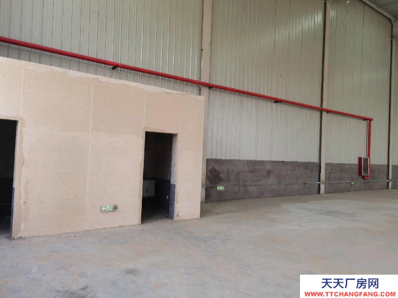 定州 西城(調味料廠房出租) 寬24米，長80米，檐高9.5米。中間可以隔開。