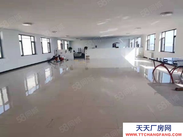 金州輕工廠房招租，地理位置優越，交通便利 水電暖齊全