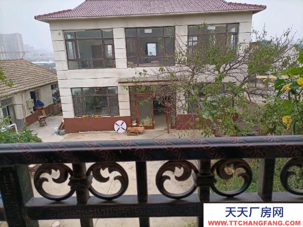 瓦房店出租/出售，2棟二樓，辦公，適合各種經營，占地1畝，包過戶