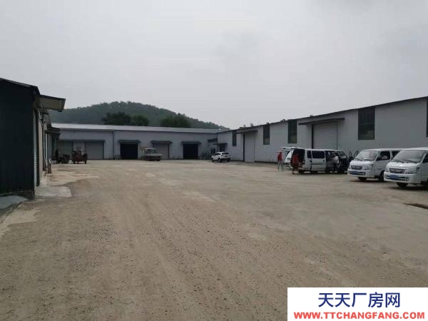 順城現空出370平暖庫對外出租，位于順城區施家溝，臨高山路。