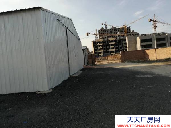 興隆臺庫房一個400平 一個120平 另外有場地600平