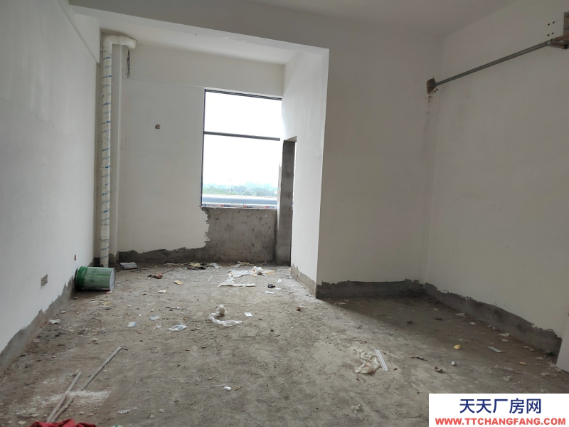 成都綠色食品功能區標準鋼結構廠房3700平出租