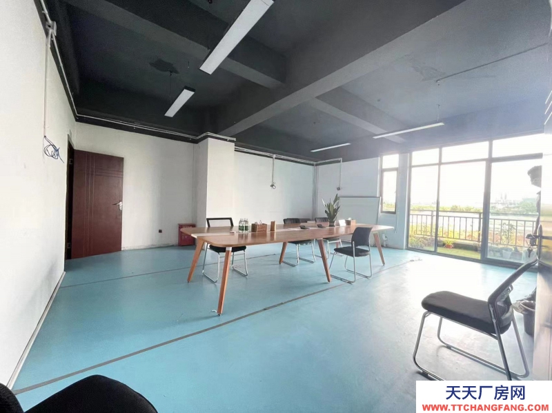 新年特惠特價！無中介費開發商直租，精裝修辦公，6隔間+30工位，可辦公實驗