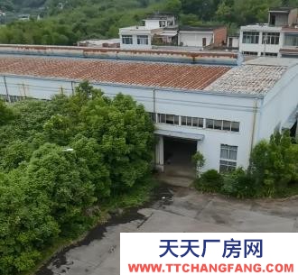 四川宜賓工業(yè)廠房出租，紅本齊全，價(jià)格便宜，交通方便！