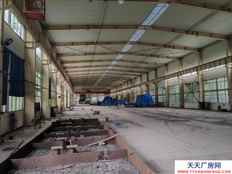 四川宜賓工業(yè)廠房出租，紅本齊全，價(jià)格便宜，交通方便！