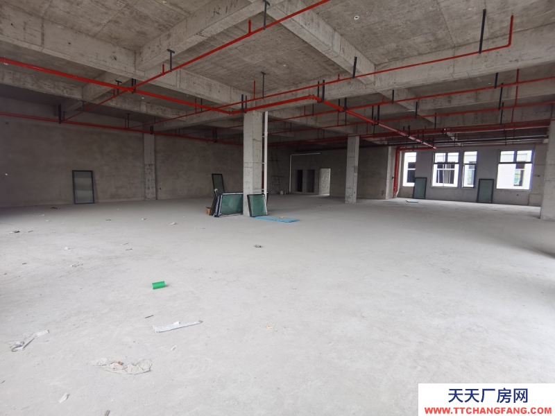 出售杭州全新獨(dú)棟廠房，只售3000多，高速輕軌環(huán)繞，生活配套齊全