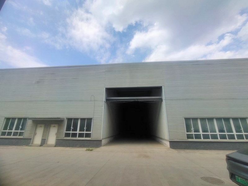 龍泉2600平廠房  有辦公大樓