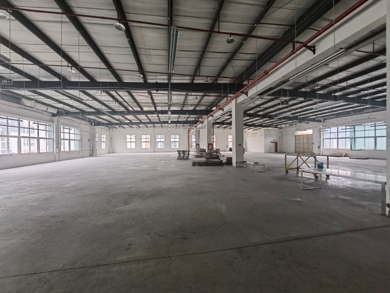 西航港1000平米廠房