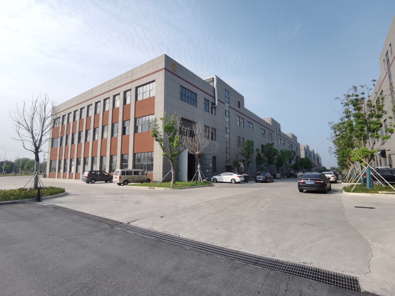 準現房 交通便利 分層出售 可分期 首付80萬起