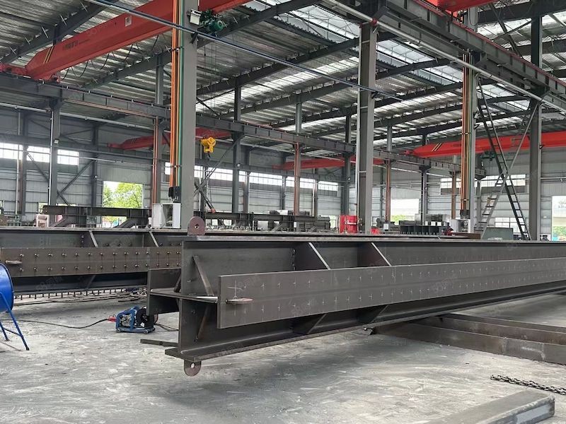 (出租）經開區800鋼結構帶雨棚 帶5噸行車，適合加工倉儲辦公！