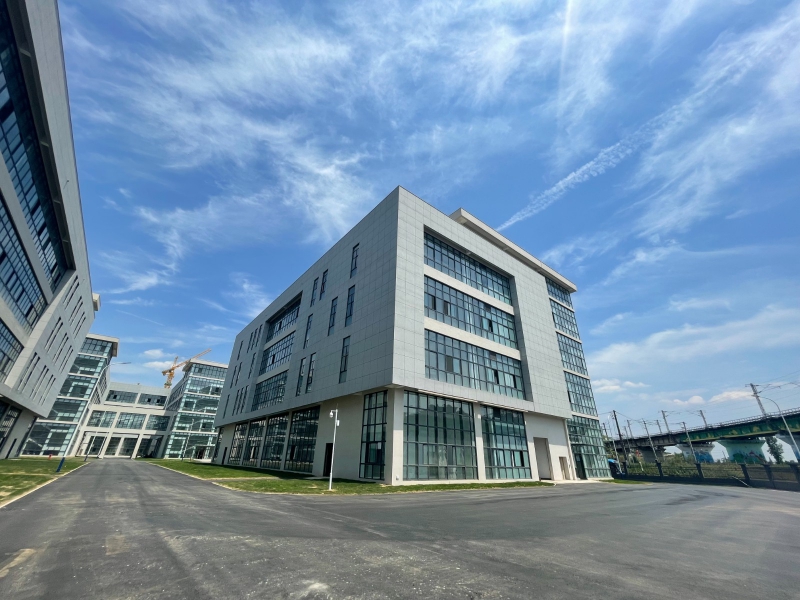 成都市成華區(qū)東廣人工智能谷，成華區(qū)三環(huán)邊龍?zhí)豆δ軈^(qū)國(guó)資標(biāo)準(zhǔn)化廠房出租