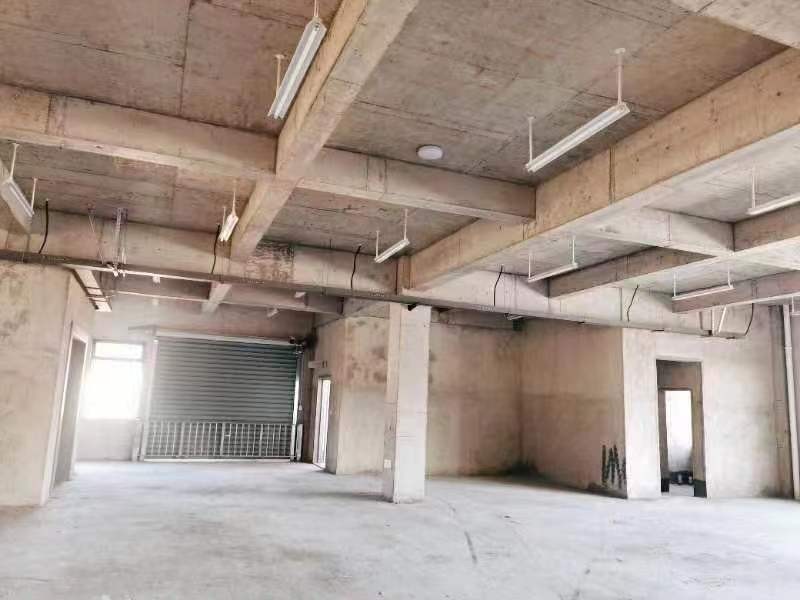 出售杭州3000方全新廠房，高速50步之遙，集聚各類生產行業，可辦環評