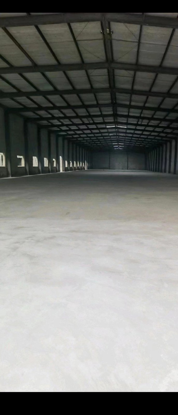 周邊人戶少，交通方便，17米掛車可進出，（倉儲，生產，加工，制造均可）