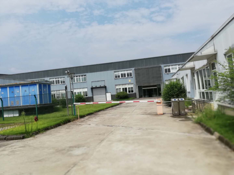 中德中小企業合作區廠房出售，單層鋼構，贈送院壩、停車位，可租可售