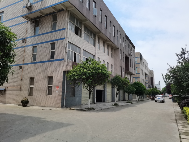 濛陽萬貫服裝產業園廠房出租