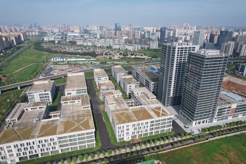 東廣人工智能谷，成華區(qū)三環(huán)邊龍?zhí)豆δ軈^(qū)國資標(biāo)準(zhǔn)化廠房出租