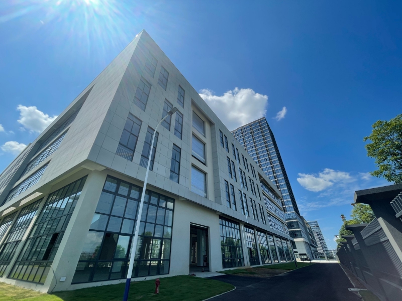 東廣人工智能谷，成華區(qū)三環(huán)邊龍?zhí)豆δ軈^(qū)國資標(biāo)準(zhǔn)化廠房出租