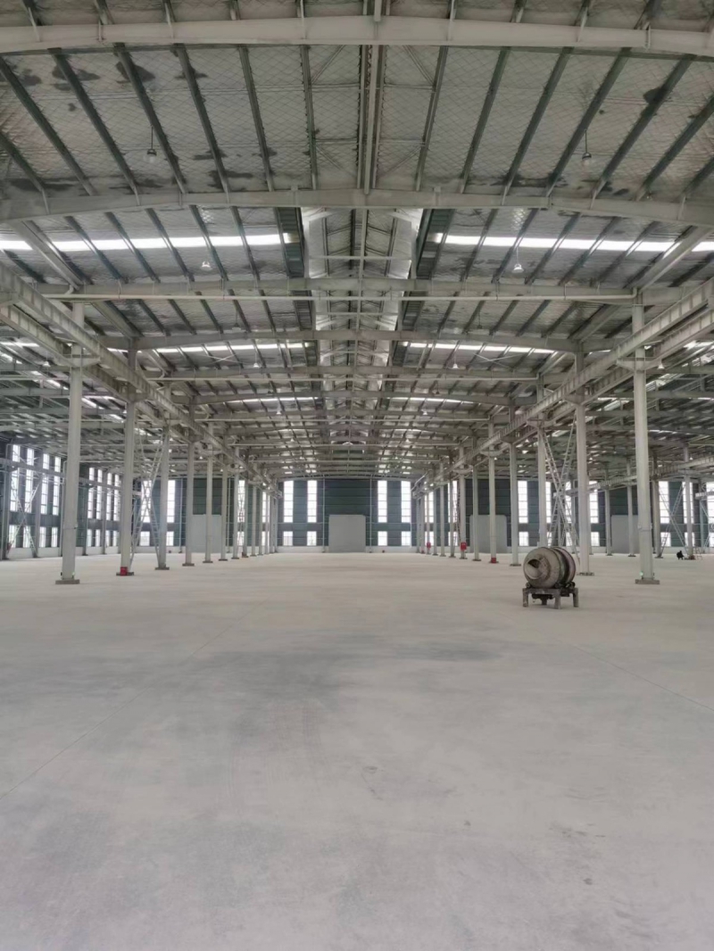 成都龍泉驛區(qū)黃土神龍汽車廠（中國(guó)二汽）旁，全新廠房出租