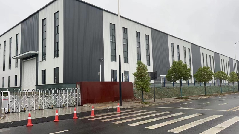 成都龍泉驛區(qū)黃土神龍汽車廠（中國(guó)二汽）旁，全新廠房出租