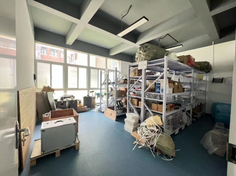 新年特惠特價!國家經開區,國家級孵化器,電子生產場地一樓1000平米,可生產研發辦公