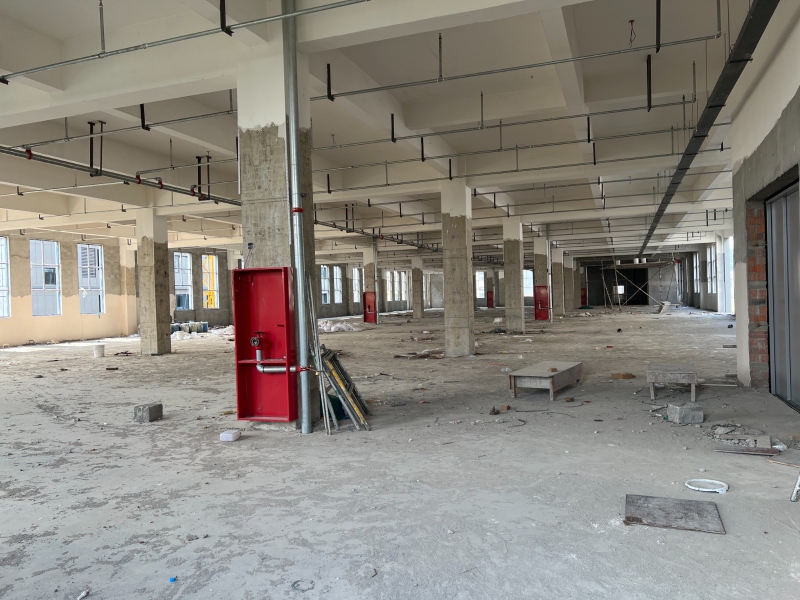 高新區(qū)廠房出售 首付三成起 配套齊全