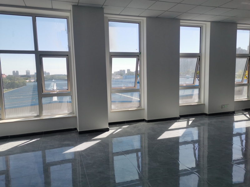 出售三河燕郊隆達產業園研發辦公樓660平