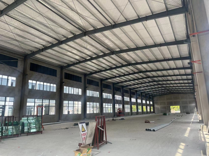 單層獨(dú)門獨(dú)院廠房出售 送院子 交通配套齊全 可按揭