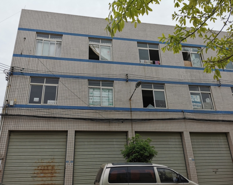 彭州濛陽萬貫服裝工業(yè)園區(qū)獨(dú)院廠房出售