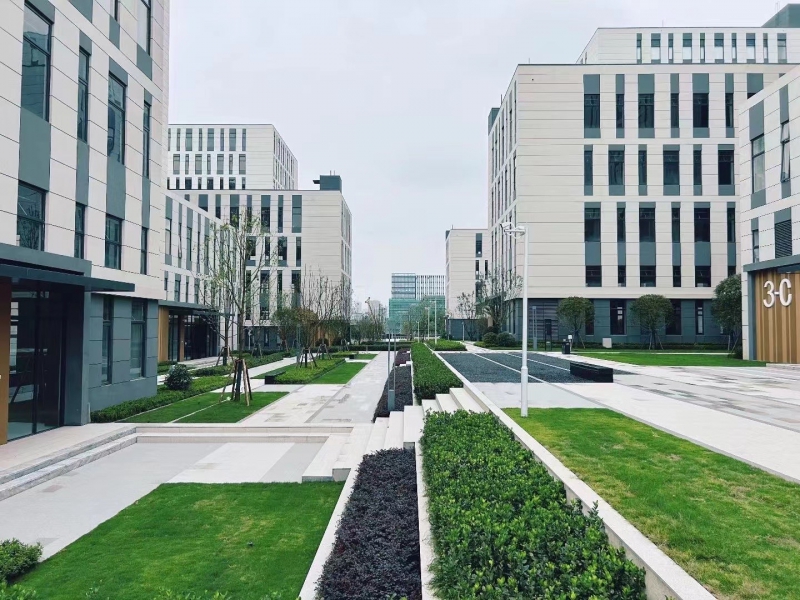 低首付購買50年可辦證框架廠房，商業銀行放款，贈送花園