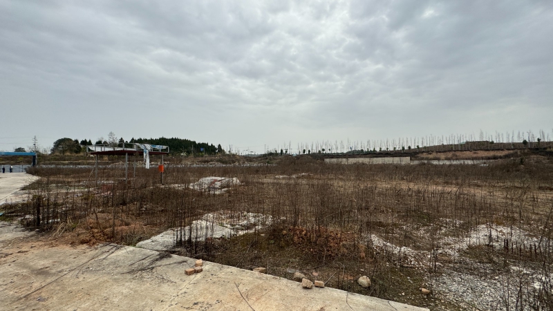 江油市龍風(fēng)鎮(zhèn)工業(yè)用地出售，已報(bào)規(guī)報(bào)建，證件齊全，50年產(chǎn)權(quán)