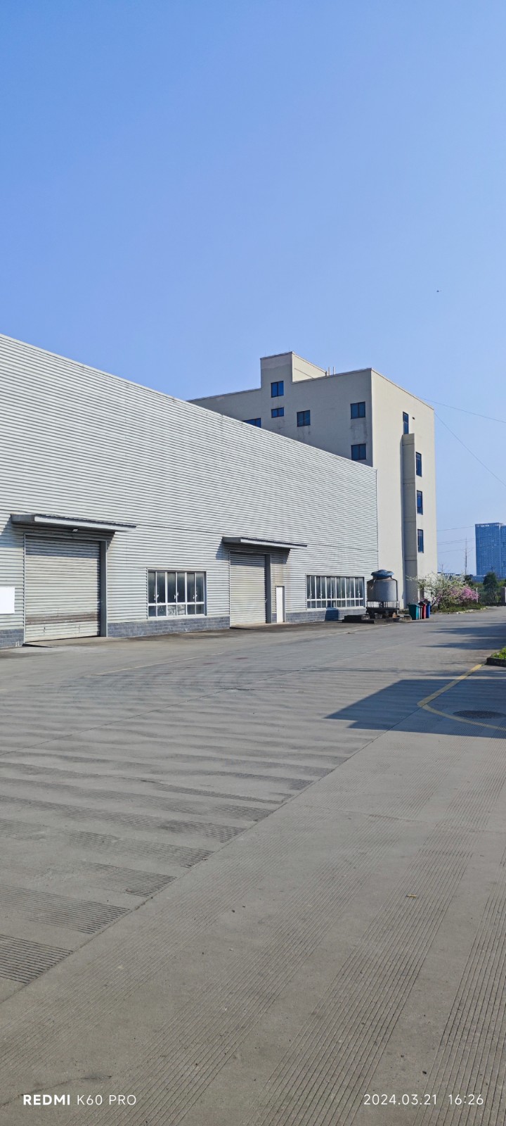 龍泉驛區神龍汽車旁直租廠房、研發樓