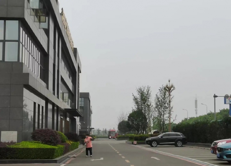 (出租) 淮口鎮(zhèn)廠房對外出租，貨車進(jìn)出方便