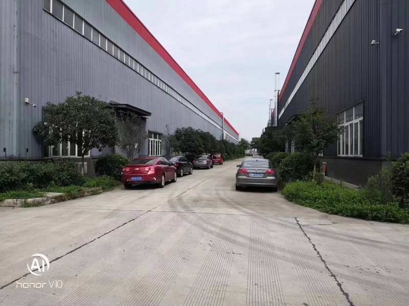 靠近成都東站標準廠房出租，可以分租