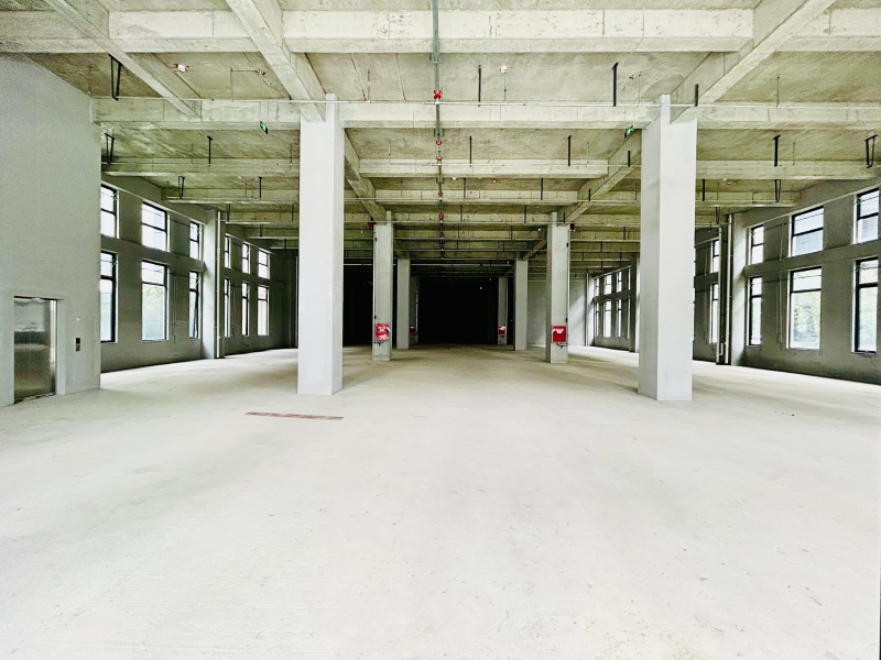 現房廠房直租，1100平辦公研發生產類廠房租賃，地鐵上蓋