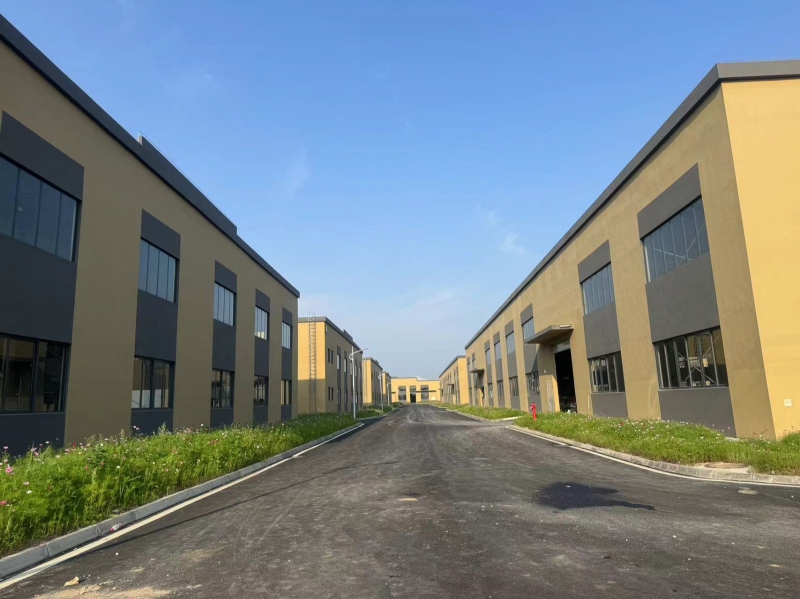 32000平米高標準廠房可分租，配套設施完善，環境好