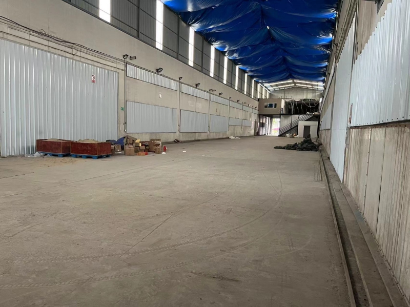 成都市金牛區廠房出租，標準鋼結構；臨街 有單獨出口，商圈完整