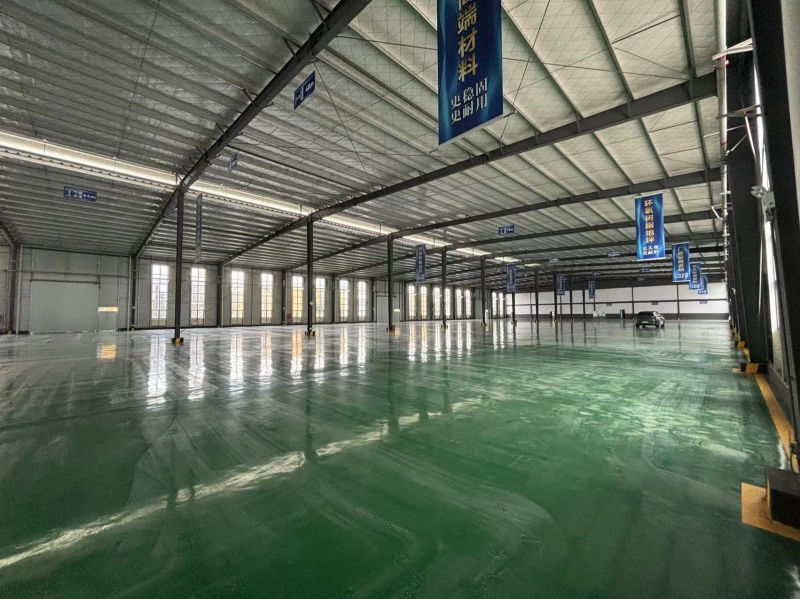 可噴漆噴塑,可辦證,可分租 目前園區招商行業不限種類可以辦理入園—可以噴漆噴塑 個別企業可以申請補貼 廠房都是全新亮相水電氣齊全,交通方便,8條車道。 獨門獨院,獨門獨棟各種戶型均有、50年產權可以分