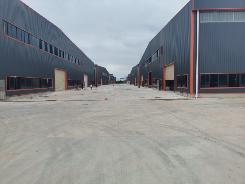 正規工業園區全新廠房出租,12米高,可辦手續