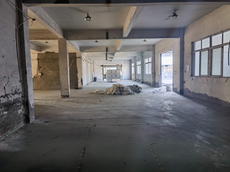 蒲陽收費站5公里，235國道西100米廠房出租