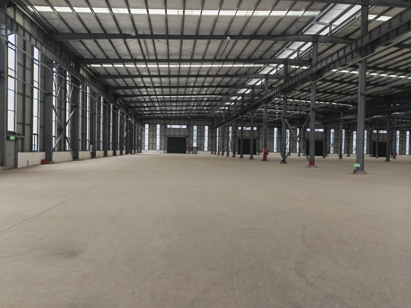 成都龍泉經開區 標準廠房 倉庫直租 13米層高 2萬平米面積大小可分租 價格美麗