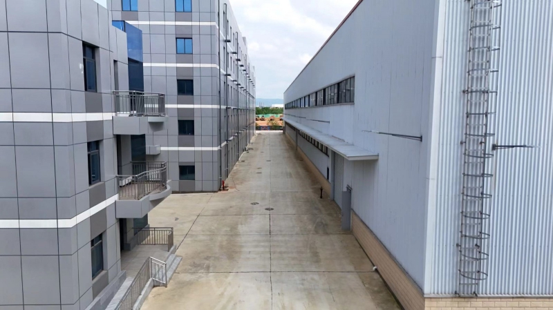 產(chǎn)業(yè)集聚；汽車產(chǎn)業(yè)區(qū)