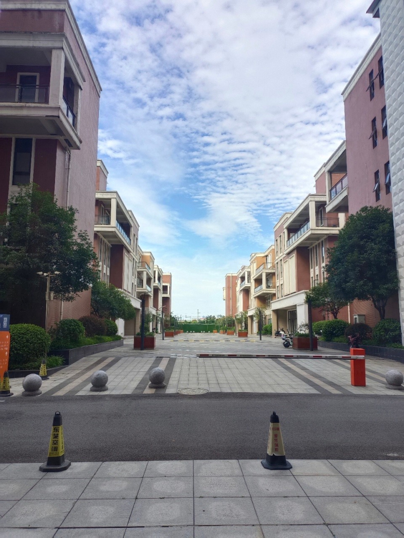 郫縣獨(dú)棟花園別墅寫字樓