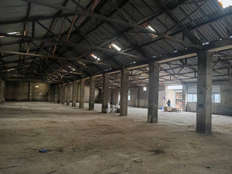 1300平方米廠房或庫房+辦公樓出租